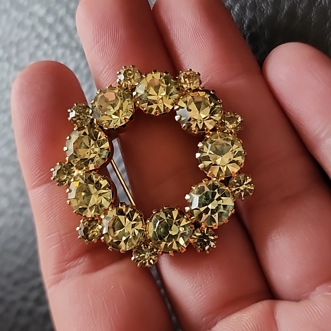 Vtg Brooch